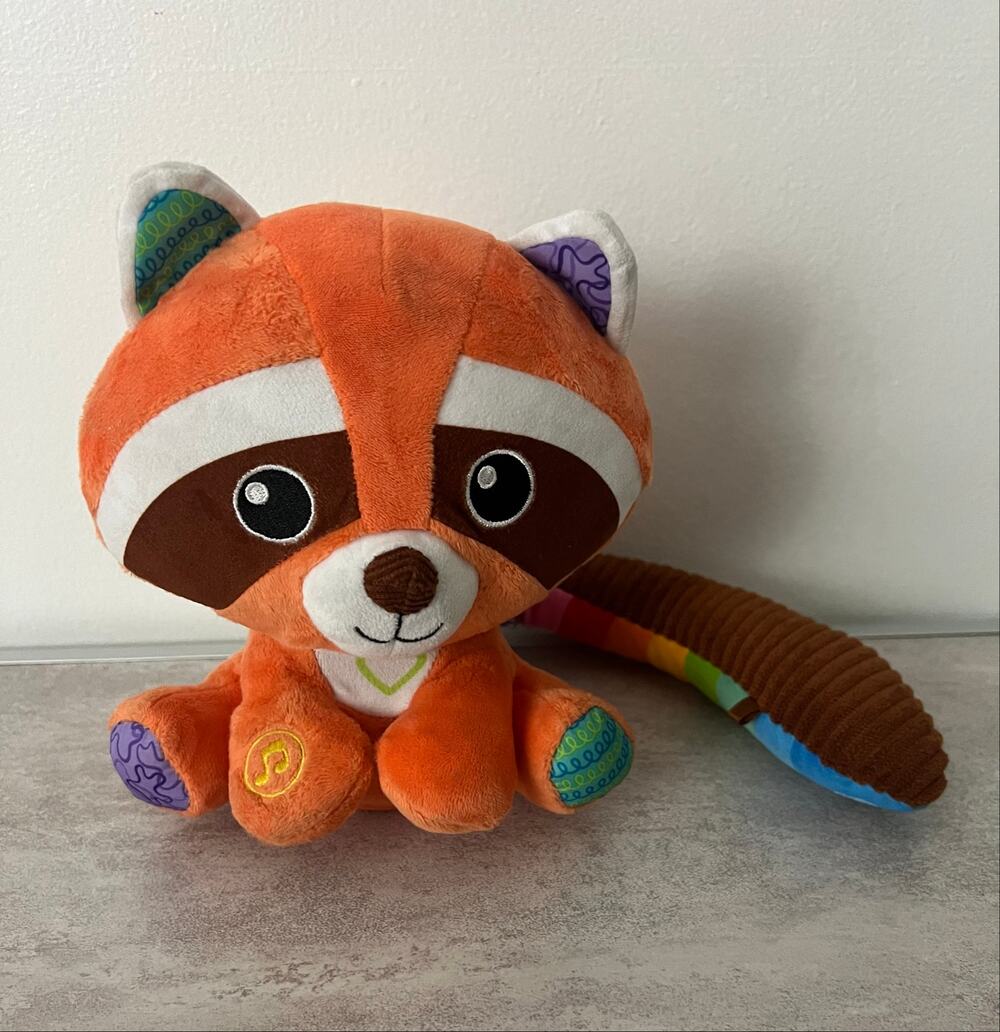 LeapFrog Kids Colorful Counting Red Panda 8" Singing & Talking Educational Plush